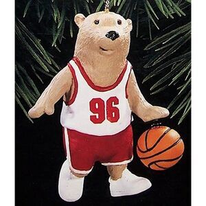 Brand New Vintage Hallmark Basketball Bounce Pass Bear Christmas Ornament 1996